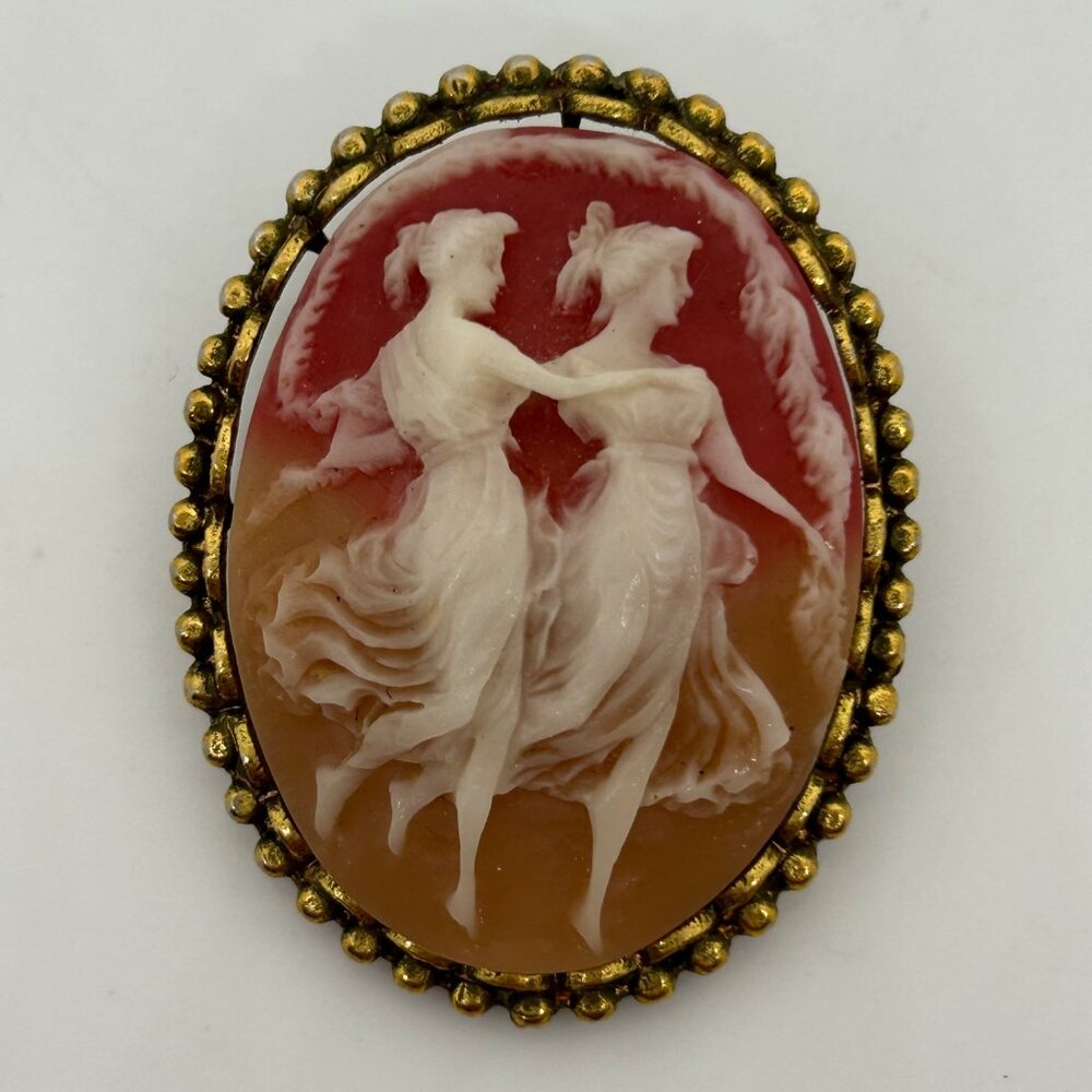Vintage Coro Signed Cameo Brooch Two Dancing Graces Design In Resin Gold-Tone - Picture 2 of 16